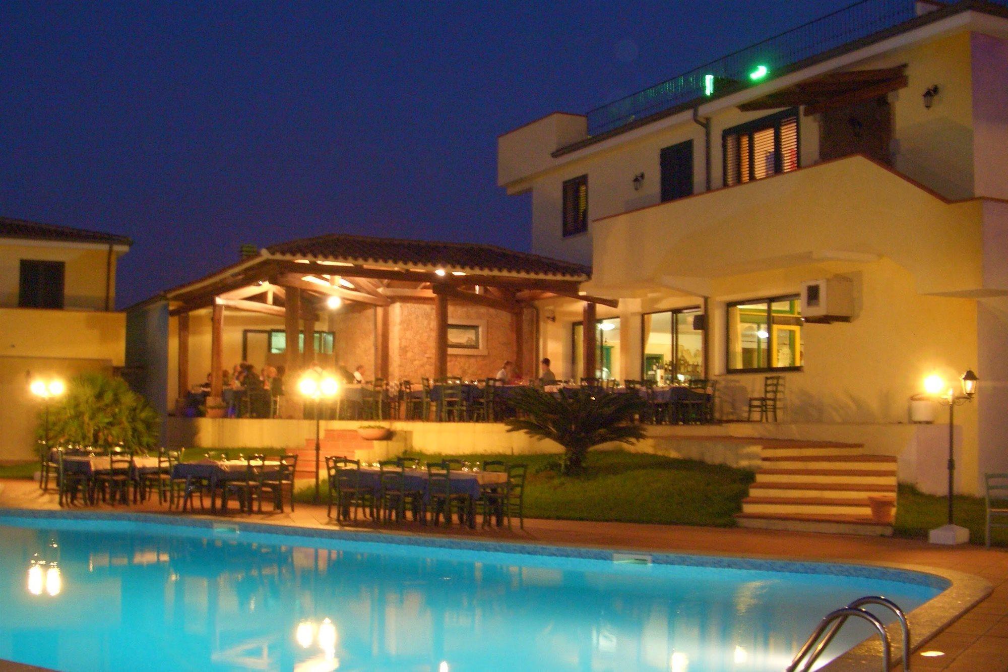 Hotel La Ciaccia Valledoria Kültér fotó